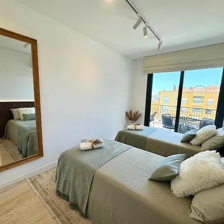Luxurious Penthouse With Pool Close To The פורטימאו